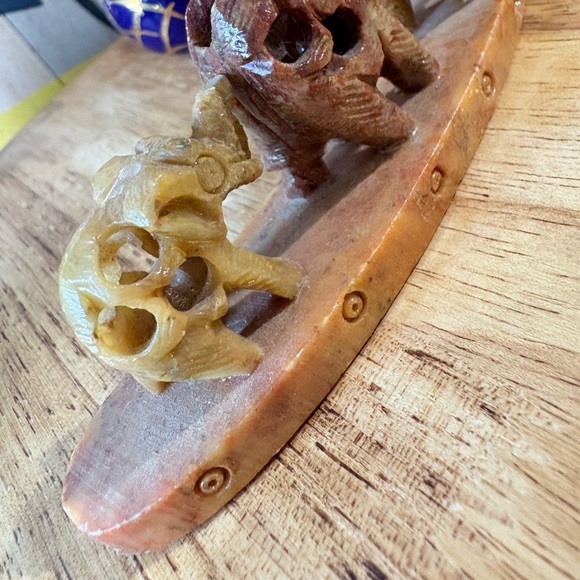 Vintage Hand-Carved~ Row of 3 Elephants Soapstone Figurines 🐘 - Picture 15 of 17